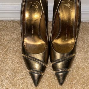 Giuseppe Zanotti Yvette metal pump